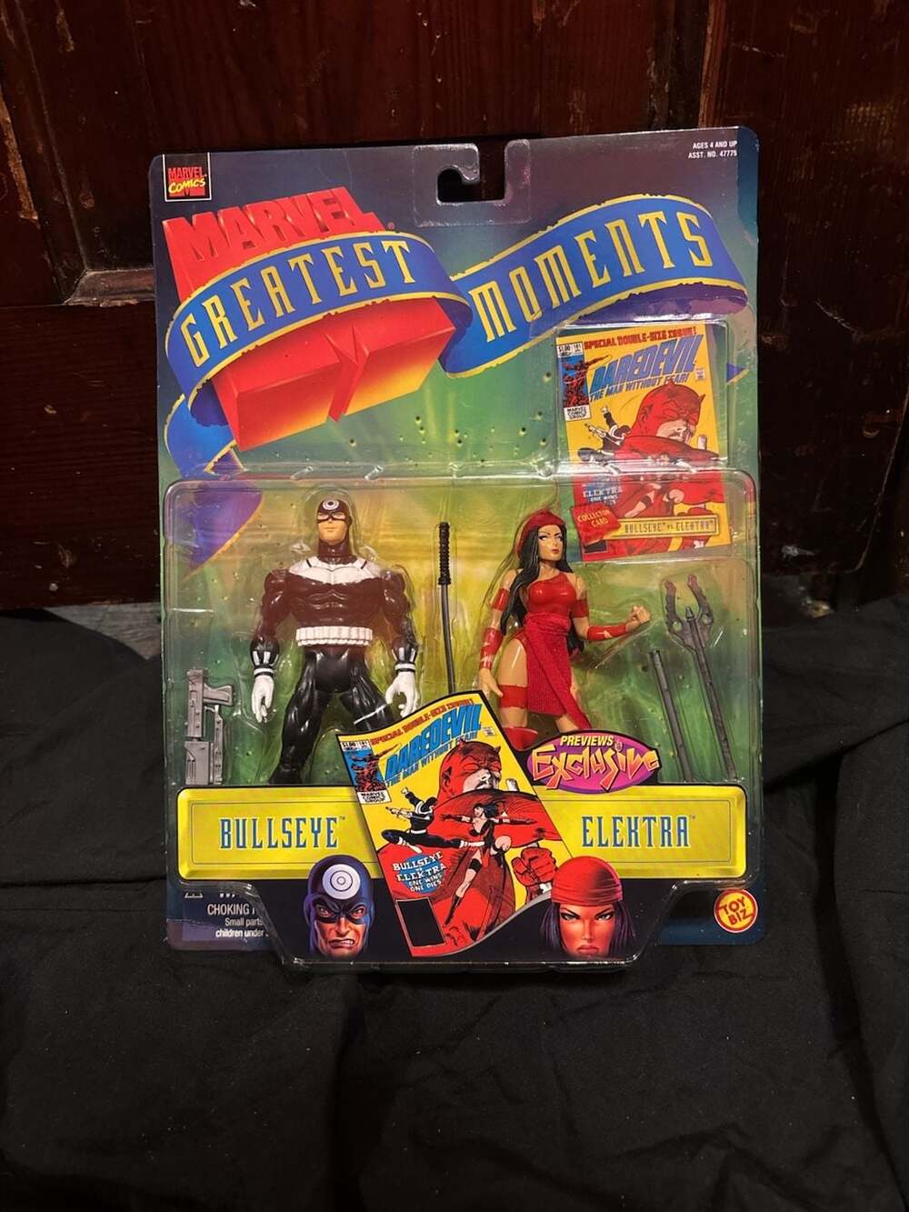 1999 Toy Biz Marvel Greatest Moments Bullseye vs. Elektra Action Figure 2-Pack